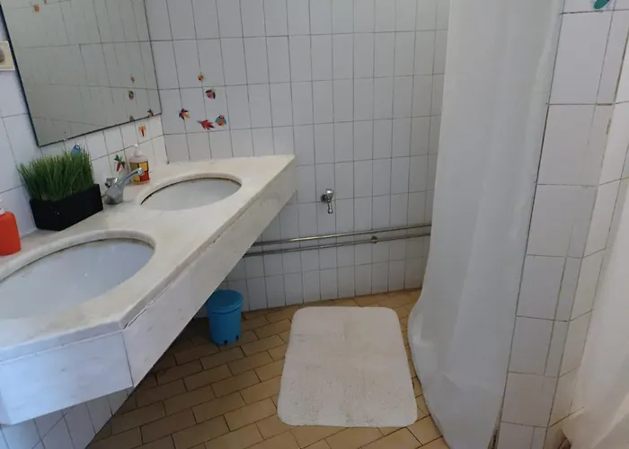 City Drops Clerigos Private