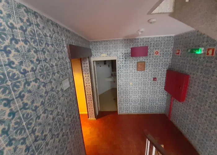 City Drops Clerigos Private Gæstehus Porto