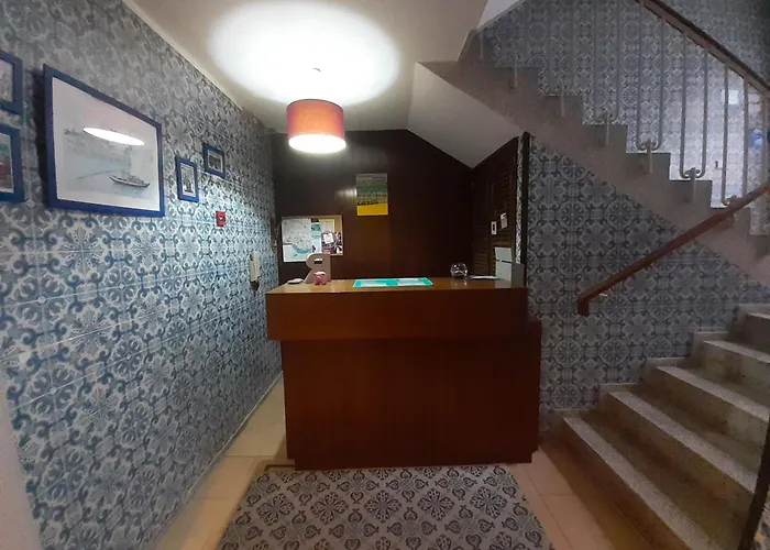 City Drops Clerigos Private Porto