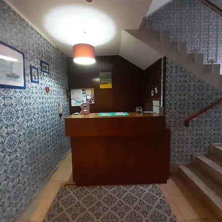 City Drops Clerigos Private פורטו